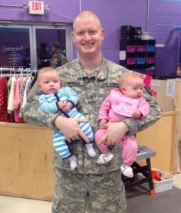 Katonák babákkal 7